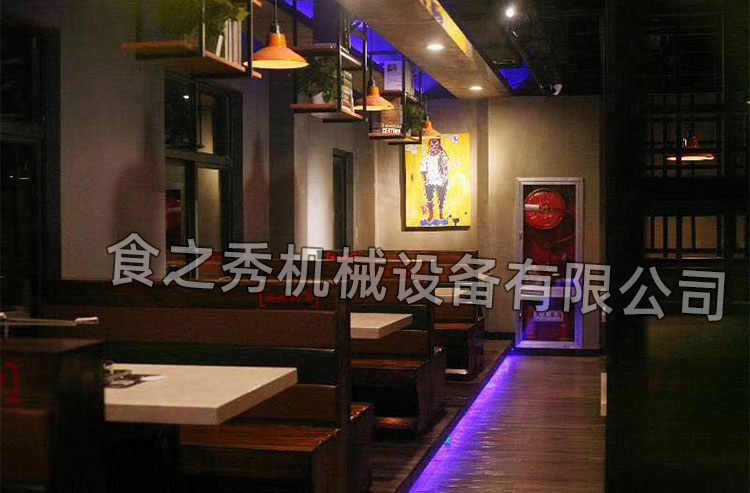 食之秀自動燒烤設備廠提供燒烤店用自動燒烤機、桌椅餐具等整店設備供應