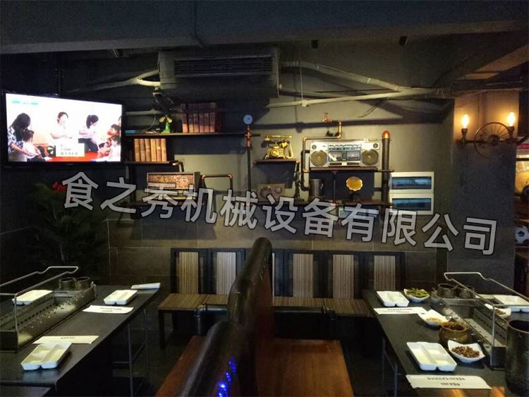 食之秀自動燒烤設備廠提供燒烤店用自動燒烤機、桌椅餐具等整店設備供應