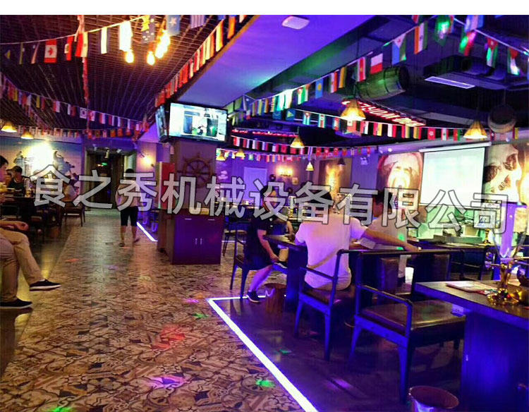 食之秀自動燒烤設(shè)備廠提供燒烤店用自動燒烤機、桌椅餐具等整店設(shè)備供應(yīng) 食之秀自動燒烤設(shè)備廠提供燒烤店用自動燒烤機、桌椅餐具等整店設(shè)備供應(yīng)