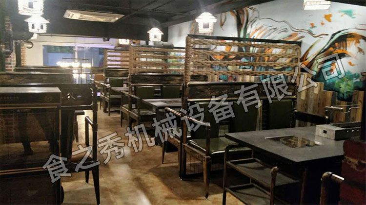 食之秀自動燒烤設備廠提供燒烤店用自動燒烤機、桌椅餐具等整店設備供應
