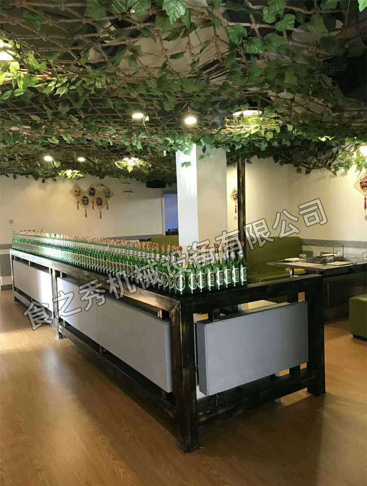 食之秀自動燒烤設備廠提供燒烤店用自動燒烤機、桌椅餐具等整店設備供應
