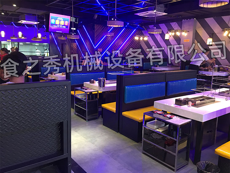 食之秀自動燒烤設備廠提供燒烤店用自動燒烤機、桌椅餐具等整店設備供應