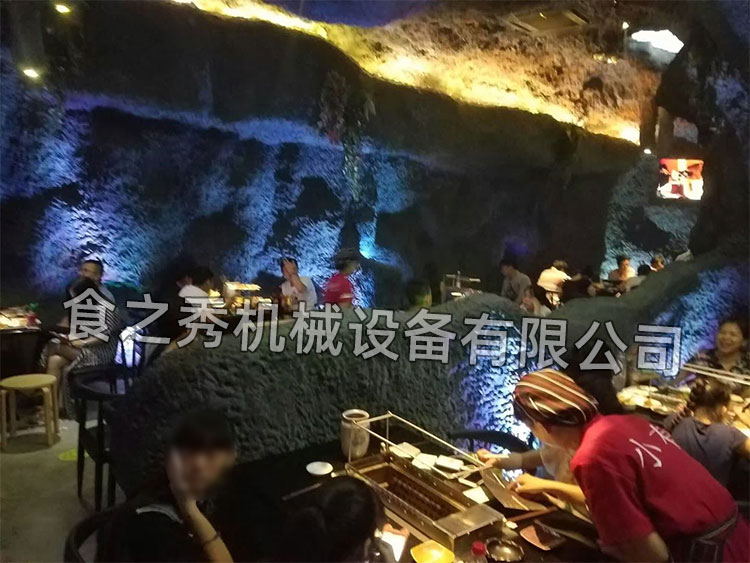 食之秀自動燒烤設備廠提供燒烤店用自動燒烤機、桌椅餐具等整店設備供應 食之秀自動燒烤設備廠提供燒烤店用自動燒烤機、桌椅餐具等整店設備供應