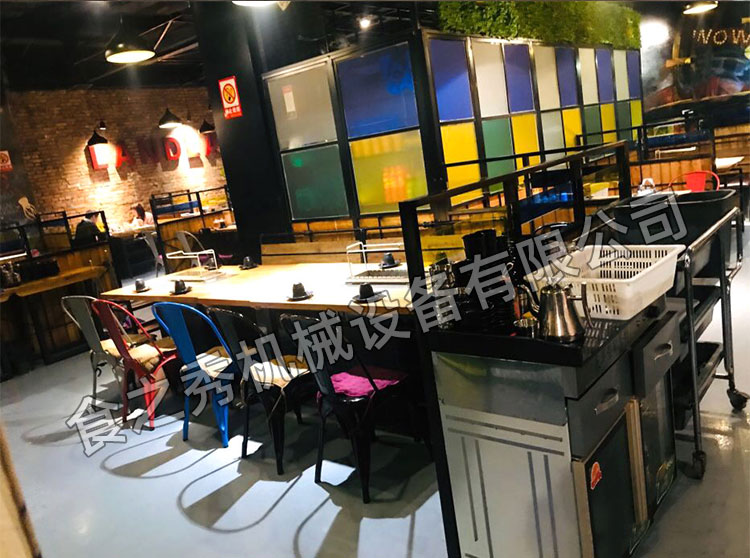 食之秀自動燒烤設(shè)備廠提供燒烤店用自動燒烤機(jī)、桌椅餐具等整店設(shè)備供應(yīng) 食之秀自動燒烤設(shè)備廠提供燒烤店用自動燒烤機(jī)、桌椅餐具等整店設(shè)備供應(yīng)