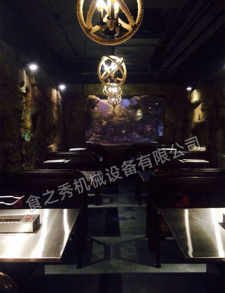 食之秀自動(dòng)燒烤設(shè)備廠提供燒烤店用自動(dòng)燒烤機(jī)、桌椅餐具等整店設(shè)備供應(yīng) 食之秀自動(dòng)燒烤設(shè)備廠提供燒烤店用自動(dòng)燒烤機(jī)、桌椅餐具等整店設(shè)備供應(yīng)