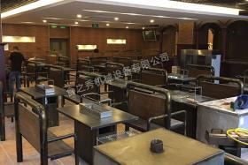 北京尚街購物烤串店加盟_無煙燒烤店加盟_自動(dòng)旋轉(zhuǎn)電燒烤爐